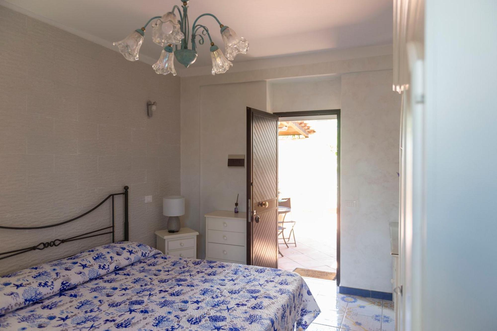 B&B Appartamenti L'Anfora 스펠론가 외부 사진