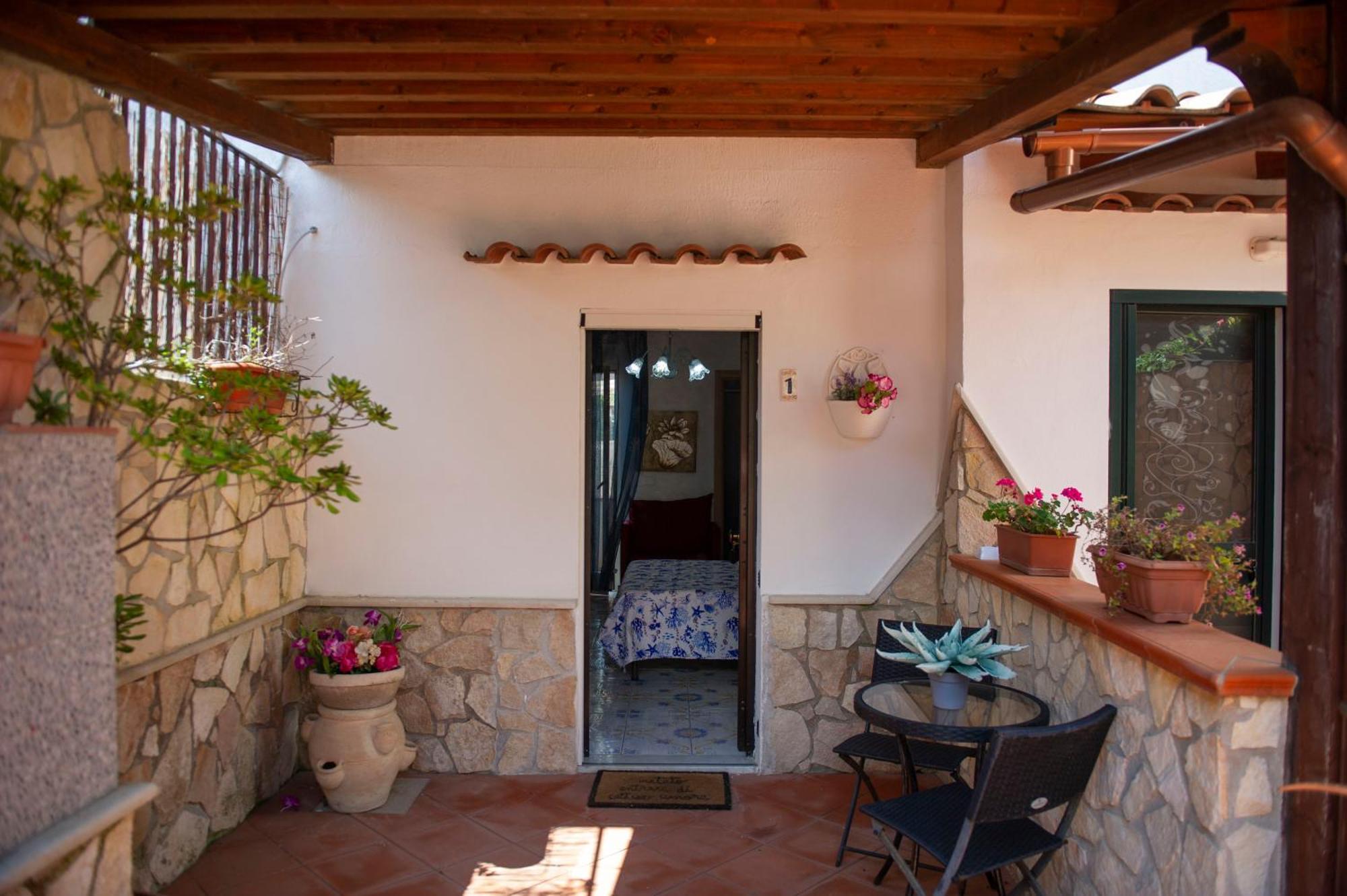 B&B Appartamenti L'Anfora 스펠론가 외부 사진